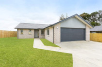 5 house subdivision