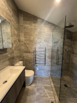 Townhouse Bathroom by Deluxe Plumbing & Gas - Luxury New Build Bathroom by Deluxe Plumbing & Gas
www.deluxeplumbing.co.nz