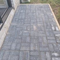 Paving and box - Little paving job for customer after the last boarder fell apart.