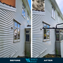 House Soft Washing Wellington - Before and after of side cladding house soft washing in Wellington.