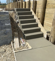 Steps & retaining walls