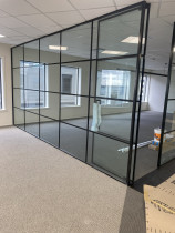 Aluminium glazing