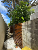 Fance staining