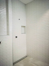 Bathroom tiling by ROIOOI Company