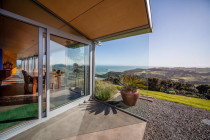 Contemporary house - Muriwai by Sonic Aluminium Ltd