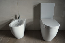 Toilet and bidet, Onemana