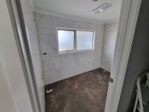 Ensuite bathroom - Bathroom tiled with 600×600 porcelain tile