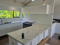 Splashback - Kitchen Splashback done with white Casablanca subway tile