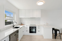 Urban Edge Construction - 7x apartments renovation - Parnell