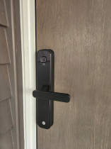 Yale 7220 - Installation of a new Yale 7220 on a front door