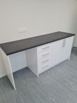 Small Kitchenette - Small kitchenette ready to go!