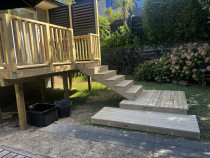 Deck + louvre screen