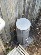 Off Grid, Hot water pump installation Rakino Island - Another happy customer receiving a Primo installation on Rakino island. Hot water heat pump, running off grid, through solar energy.
If you’re looking for an energy efficient upgrade for your hot water system, a hot water heat pump is up to 70% more efficient than a regular hot water cylinder.