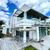 2 Story house Ezytex float Painting White House - Pukekohe - Rockcote Systems.

Removal of unsound (drummy) plaster and application of a slurry coat to strengthen and prime the existing plaster, Spot Mesh Coat and Finish Coat - Rockcote (Resene) Ezytex Float Finish 1mm - Painting white

by Unique Finishes Plastering