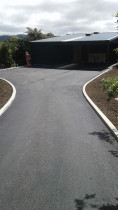 Asphalt driveways by K&D Contracting Ltd - Design and build driveways for set out to kerbing. From preparation to finished product including all landscaping