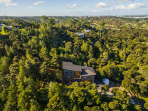 Ridge Road, Paremoremo - Cain Built Ltd. - New build in the bush