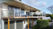 Engineered deck project - glass balustrade by DECKHQ