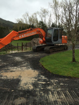 K&D Contracting Ltd - Farm work - New farm driveways or just a re-instatement to your existing driveway.
We can do a clean up and spread rotor millings to give a nice driveable water proof surface.
If its Asphalt or concrete you need we can do that aswell.