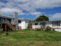 Tomarata House by RD Construction Ltd - This was an extensive extension and renovation.
Features of this project were the installation of an internal lift shaft for disabled access.
Plastered chimney
Installation of overlay tawa tongue and groove flooring over the majority of the house floor.
Glass ballustrading on the deck
Vitex 150mm wide decking was used on the deck
Bathroom renovations to allow for disabled access ie existing floor moulded for wet area shower for wheelchair access