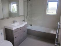 Bathroom by Refit Bathroom Renovations Ltd