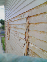 Exterior paint stripping - An example of some paint stripping done by TT Quality Services