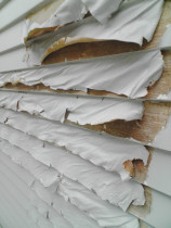 Exterior paint stripping - An example of some paint stripping done by TT Quality Services