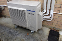 Multisplit Outdoor Unit - Vincent Install Ltd - This shows a Multisplit Outdoor Unit.
One outdoor unit can have multiple indoor units attached, i.e several pipe runs will connect to the same outdoor unit